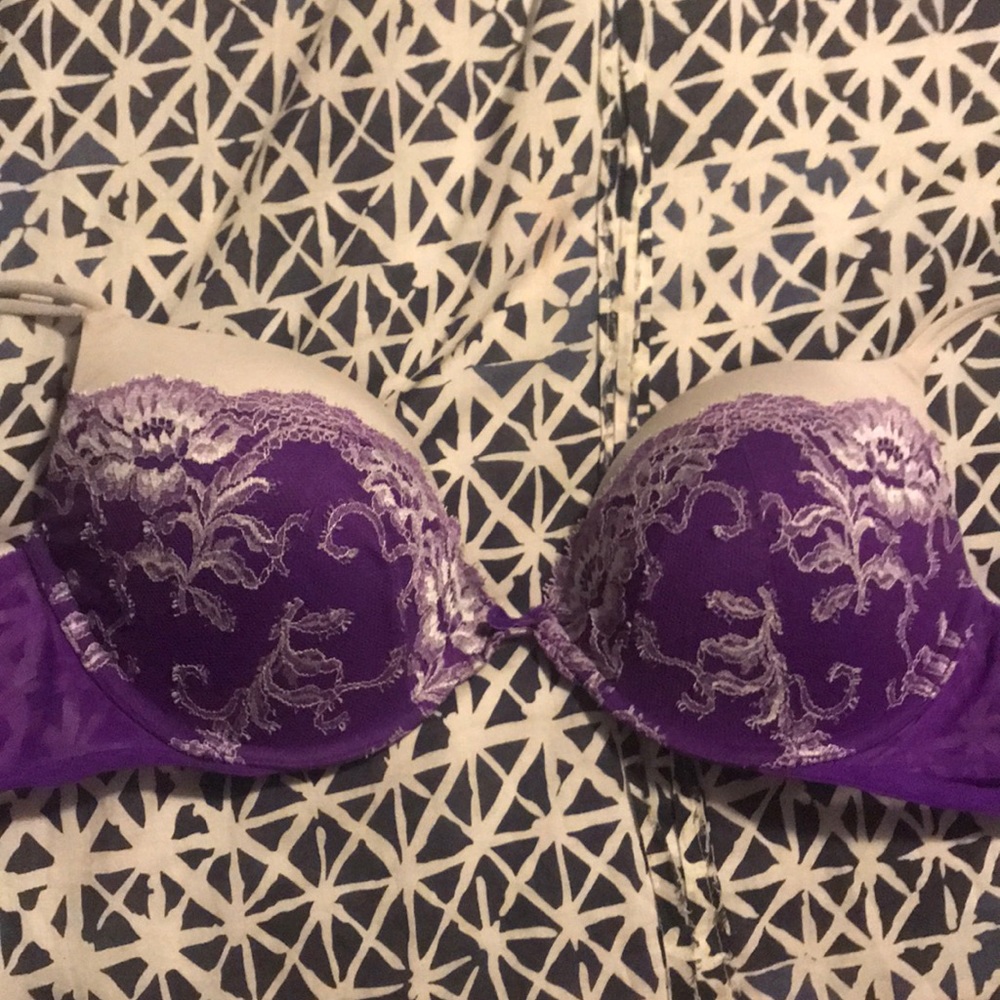PURPLE LACE VICTORIA SECRET PUSH UP BRA